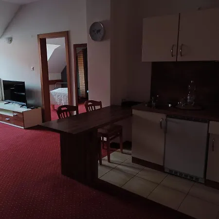 A 7 - Avenue 7 בית הארחה