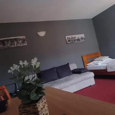 A 7 - Avenue 7 פרשוב