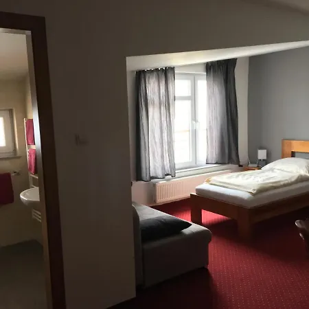 בית הארחה A 7 - Avenue 7 3*